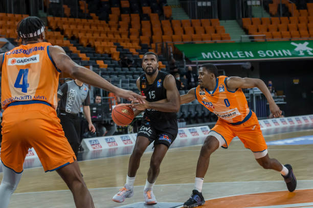 年轻天才的 年轻天才的